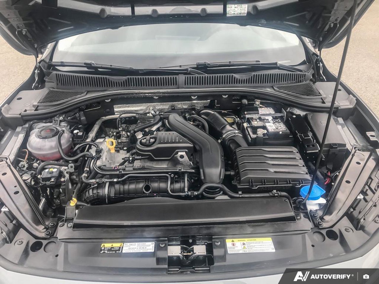 Volkswagen Jetta 3VWCX7BU9SM082020 2025 Gris Mirabel - photo #12
