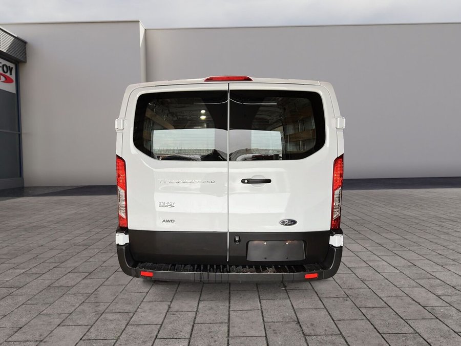 Ford Transit fourgon utilitaire 2024 2024 Blanc