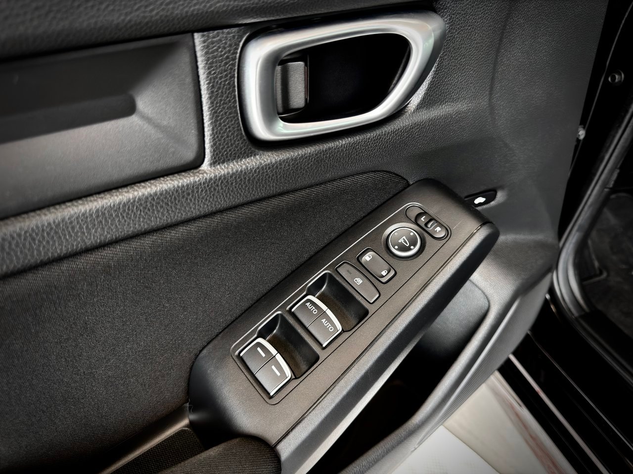 Honda Civic Sedan 2024 Noir Notre-Dame-des-Prairies - photo #29