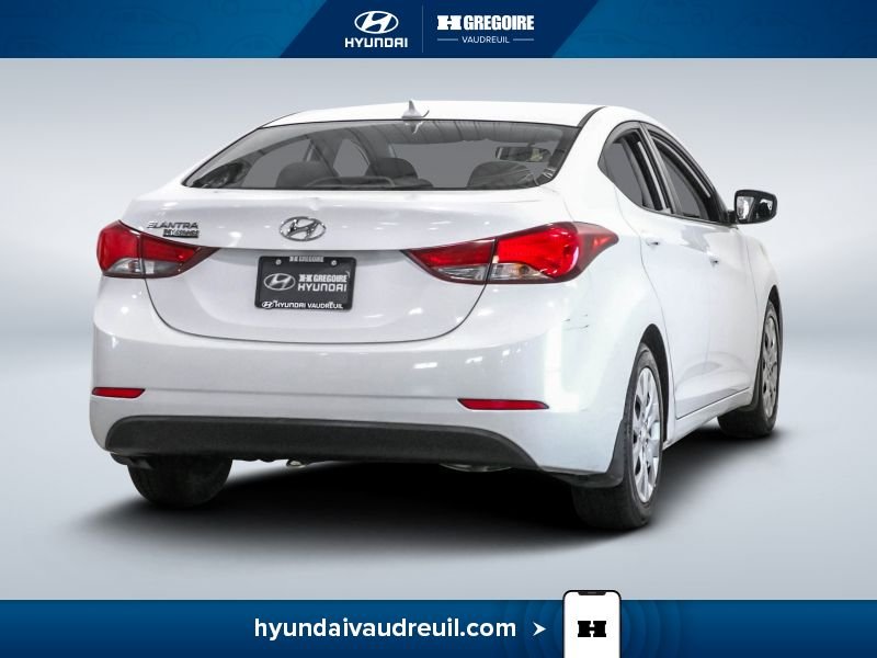 2016 Hyundai Elantra White Laval - photo #10