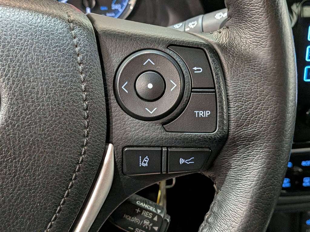 2017 Toyota Corolla 4dr Sdn CVT CE White Val-David - photo #15