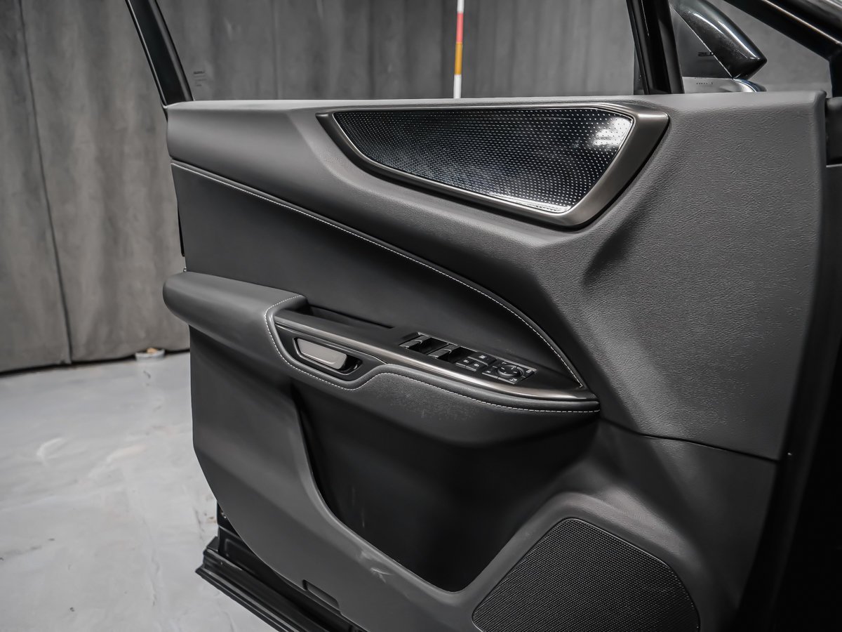 Lexus NX NX 350H HYBRID SIGNATURE VOLANT CHAUFFANT 2023 Noir Montréal - photo #9