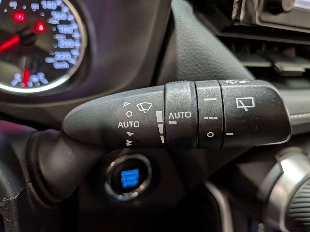 2019 Toyota RAV4 AWD XLE Grey Val-David - photo #19