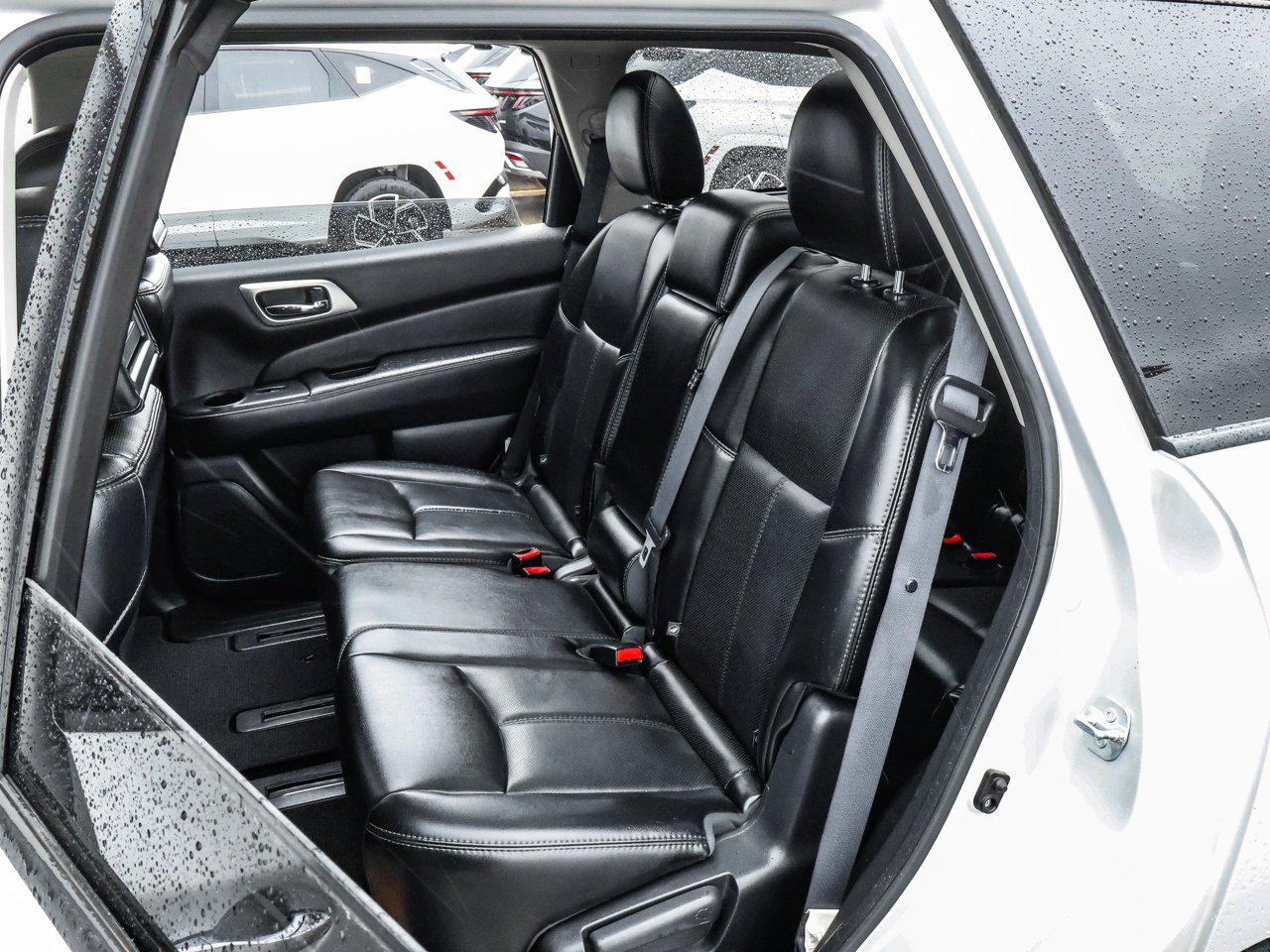 2015 Nissan Pathfinder 4WD 4dr Platinum Grey Sherwood Park - photo #15