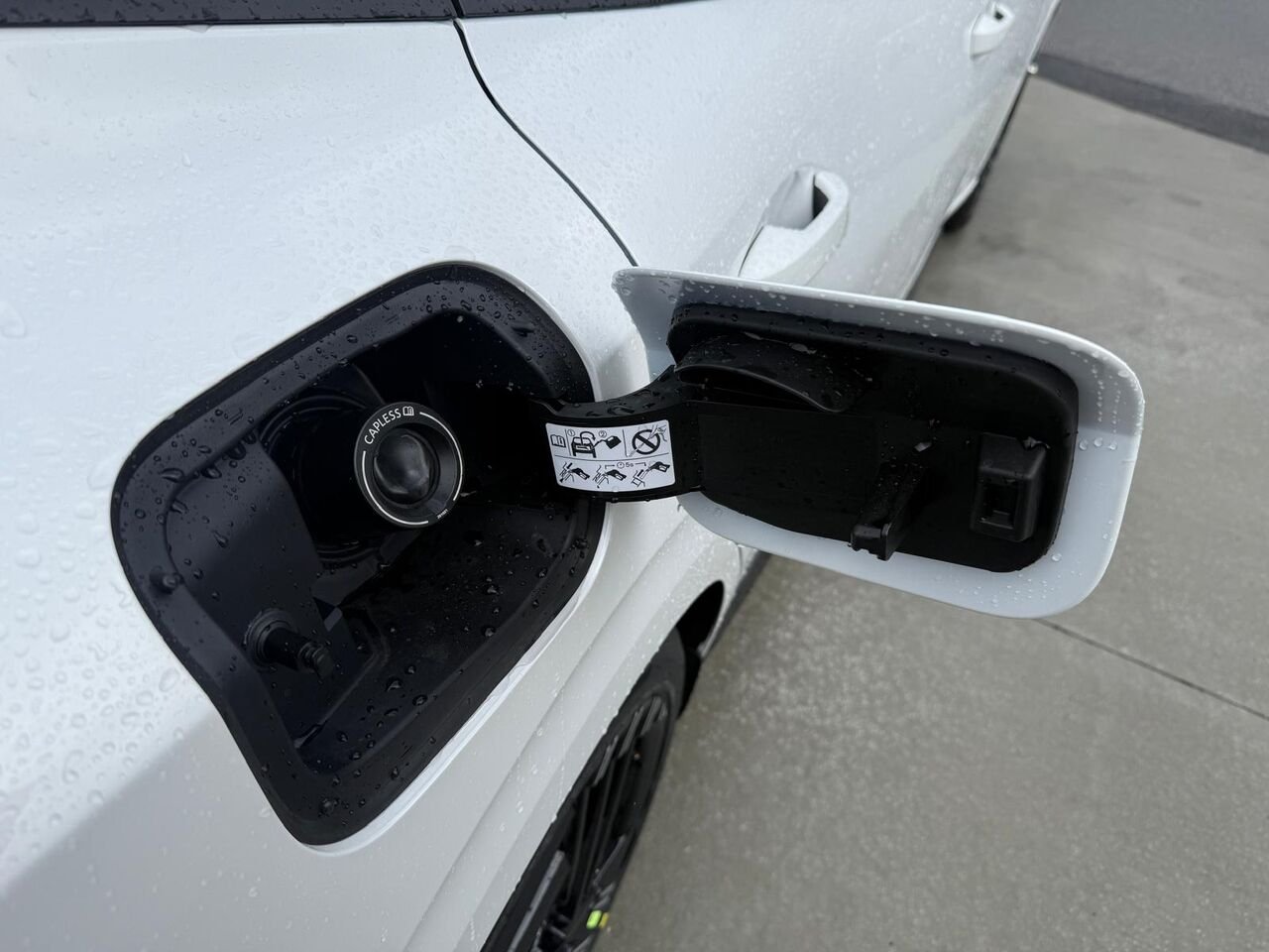 2026 NISSAN Sentra SENTRA SR Aspen White TriCoat/Super Black Châteauguay - photo #8