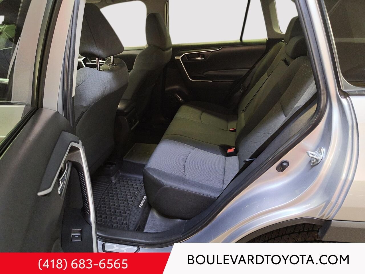2023 Toyota RAV4 99958A-56 | XLE, AWD Grey Québec - photo #18