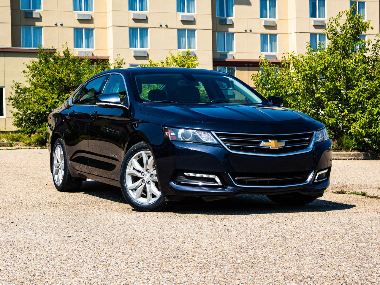 2018 Chevrolet Impala 4dr Sdn LT w/1LT Blue Sherwood Park - photo #1