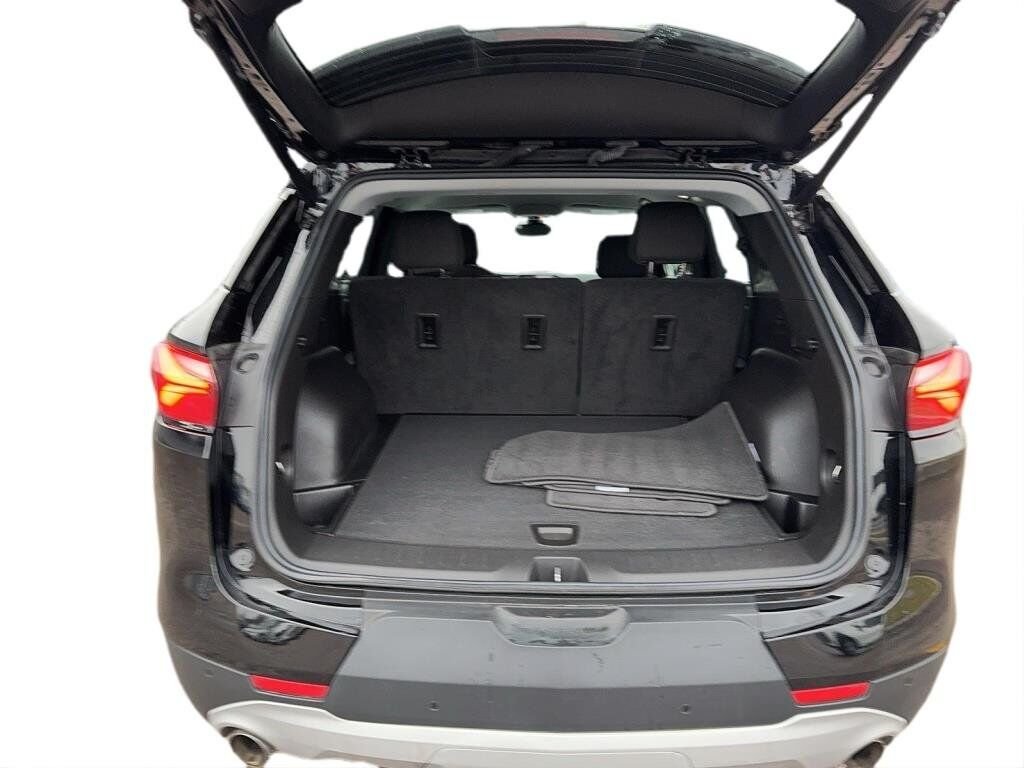 2022 Chevrolet Blazer VIN 3GNKBHRS6NS112735 Black Chicoutimi - photo #5