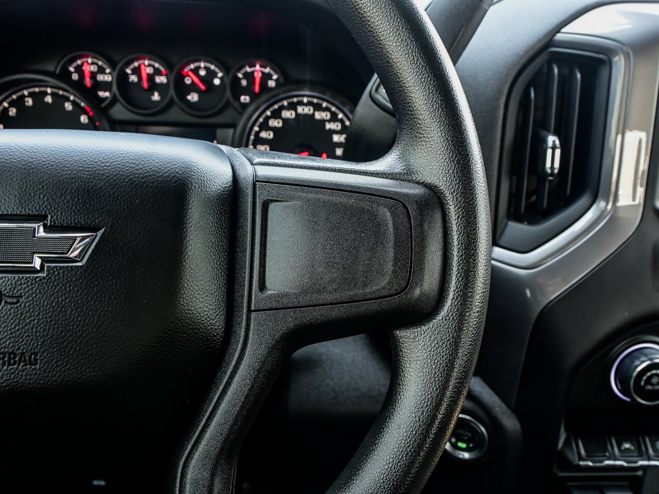2024 Chevrolet Silverado 1500 4WD Crew Cab 147 Custom Trail Boss Black Sherwood Park - photo #30