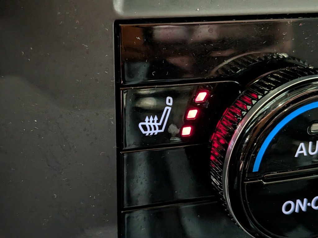 Nissan Rogue AWD SV Moonroof 2023 Or Val-David - photo #2