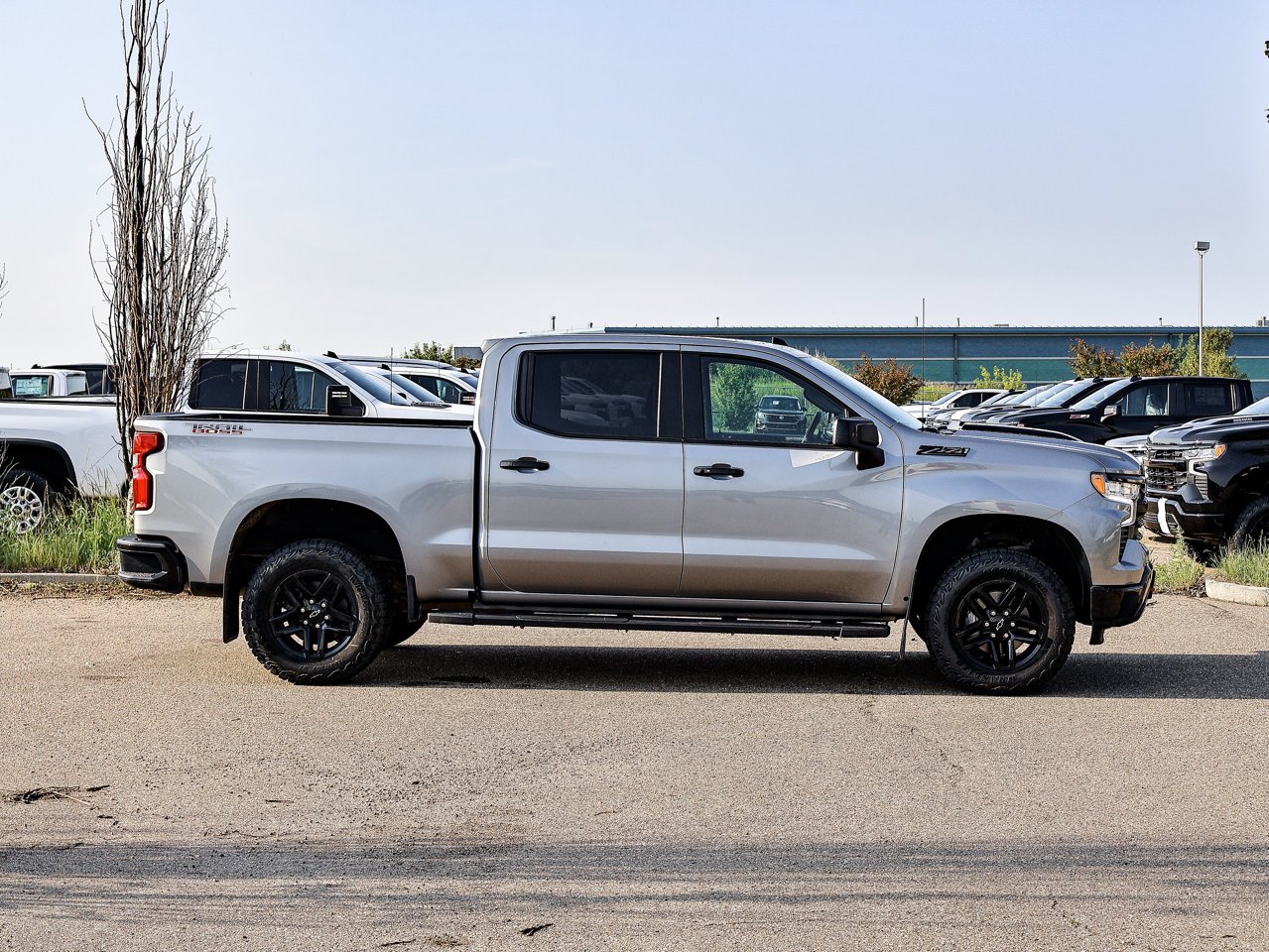 2024 Chevrolet Silverado 1500 4WD Crew Cab 147 LT Trail Boss Grey Sherwood Park - photo #13