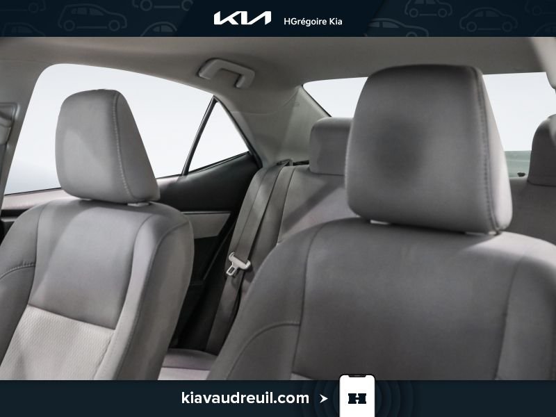 2014 Toyota Corolla Silver Blainville - photo #9