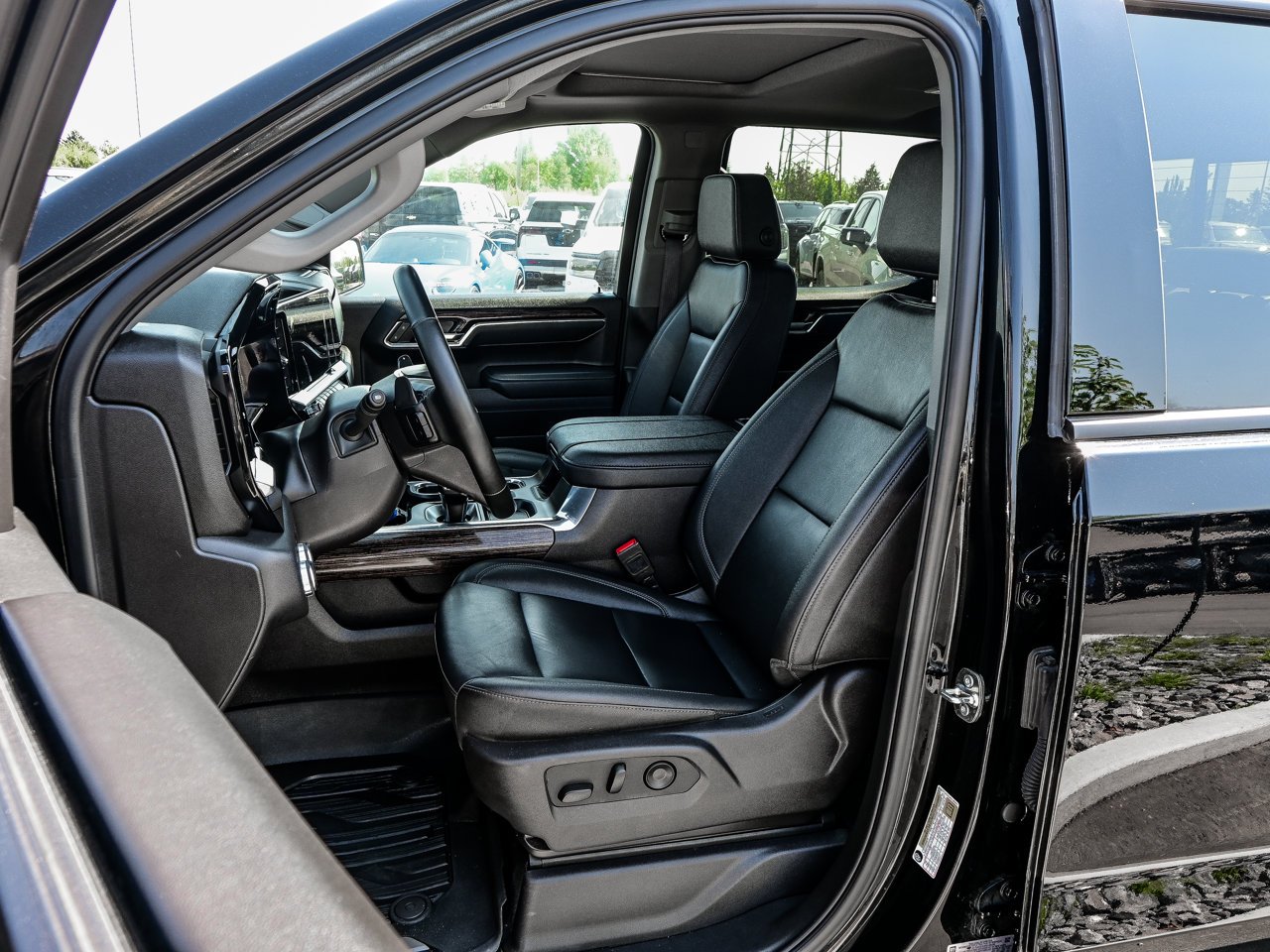 2025 GMC Sierra 1500 4WD Crew Cab 147 Elevation Black Sherwood Park - photo #16