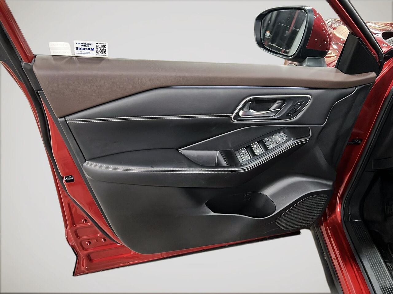 2023 Nissan Rogue Red Québec - photo #10