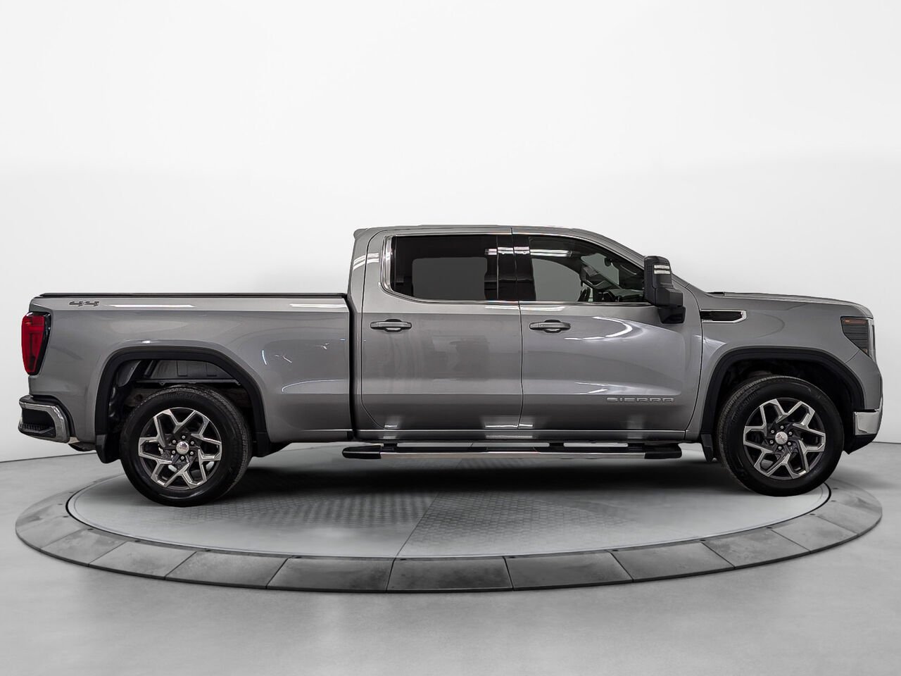 GMC Sierra 1500 4WD Crew Cab Moteur 2.7L 6 places 2023 Gris Sherbrooke - photo #1