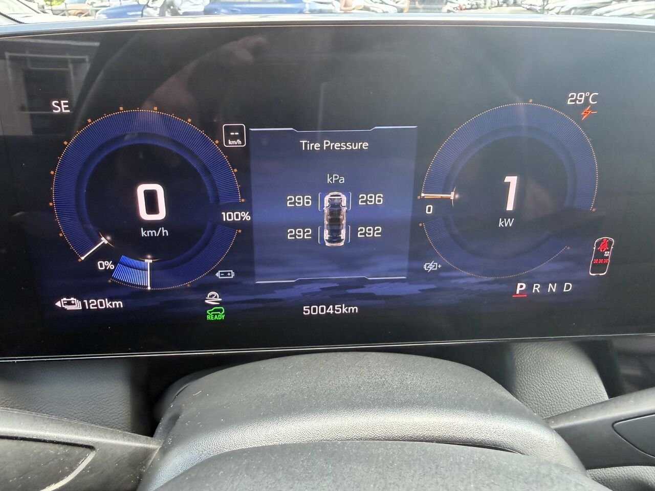 2024 Chevrolet Equinox EV 2RS Grey Laval - photo #24