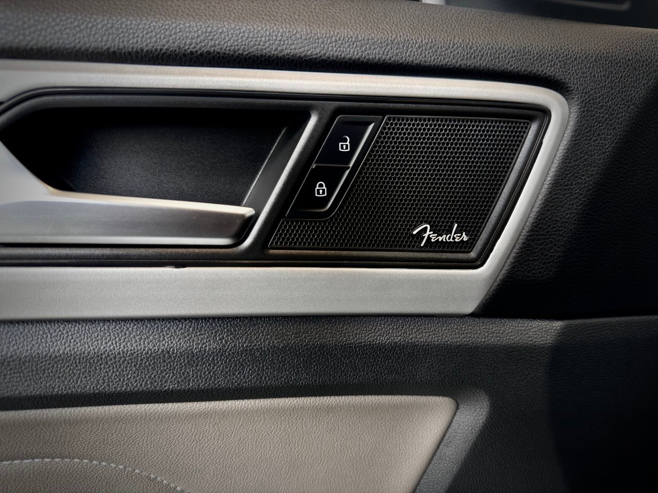 2022 Volkswagen Atlas Black Notre-Dame-des-Prairies - photo #35