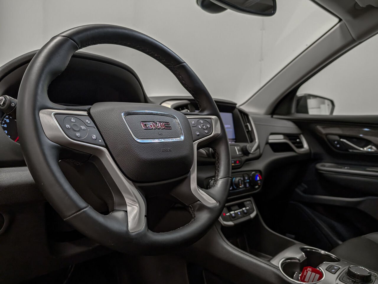 GMC Terrain DENALI AWD Toit Pano 11 859 KM Seulement!!! 2024 Noir Sherbrooke - photo #5