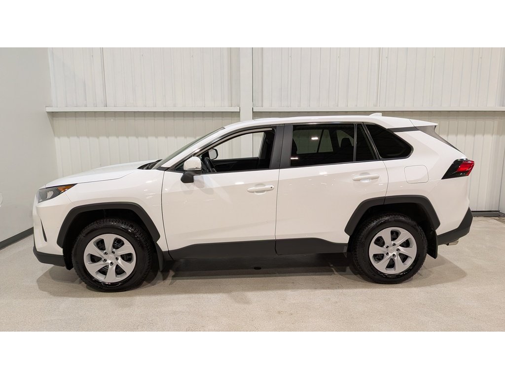 Toyota RAV4 LE AWD 2024 Blanc Val-David - photo #4