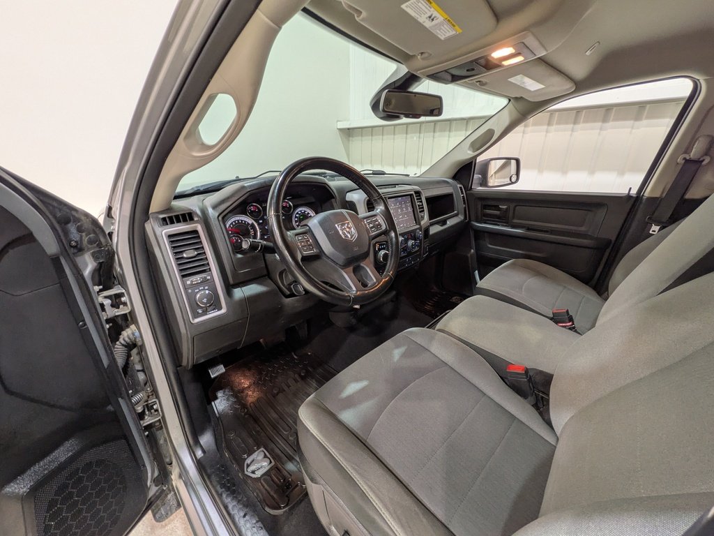 Ram 1500 Classic 2021 Argent Val-David - photo #8
