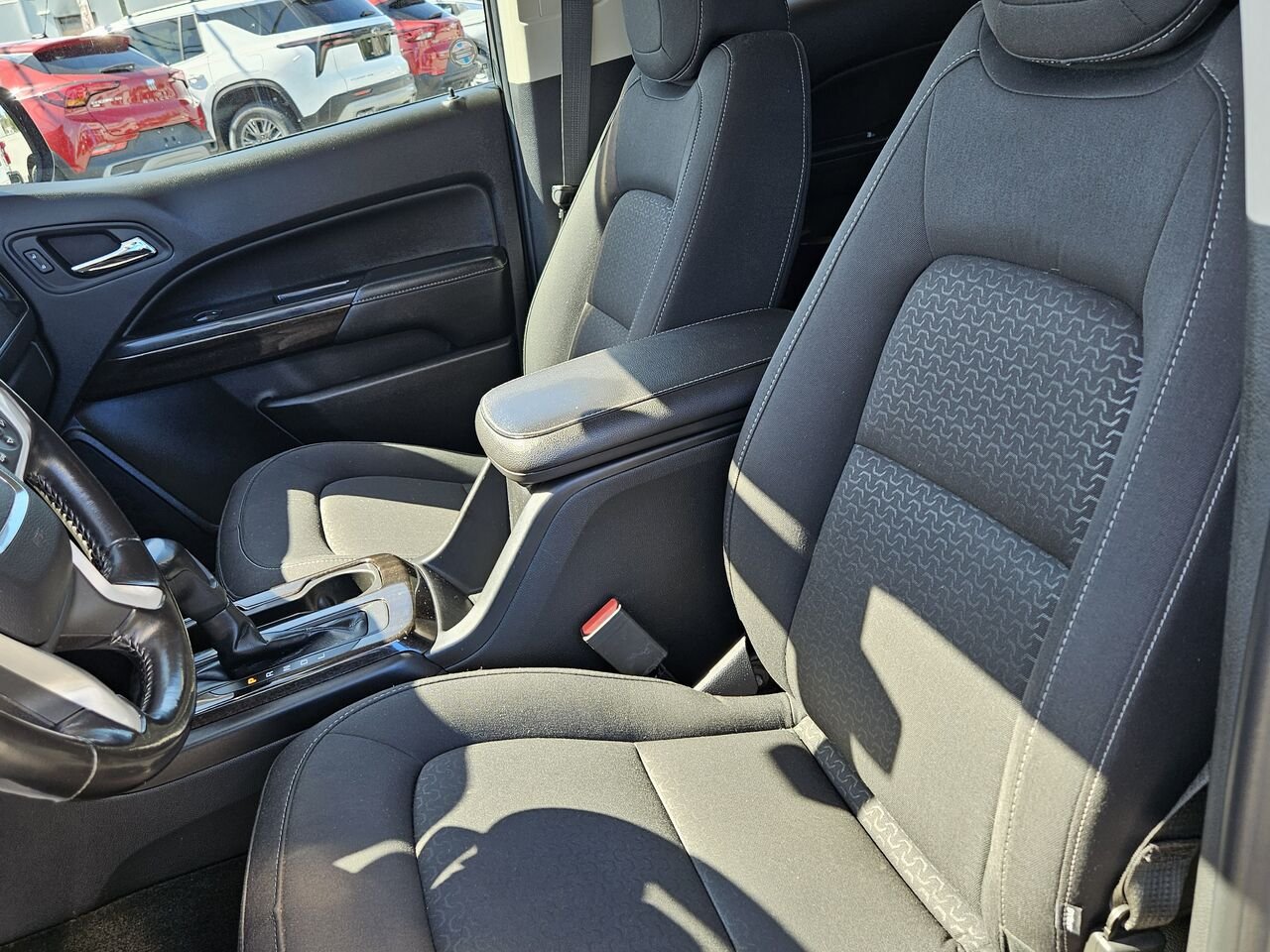 GMC Canyon SLE cabine multiplace 4RM, 128,3 po 2018 Noir Thetford Mines - photo #13