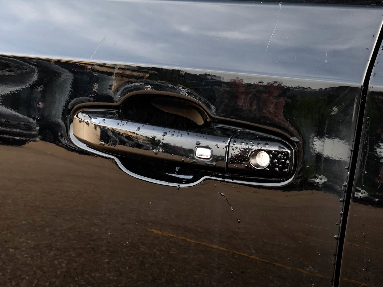 2024 GMC Sierra 1500 4WD Crew Cab 147 Elevation Black Sherwood Park - photo #11