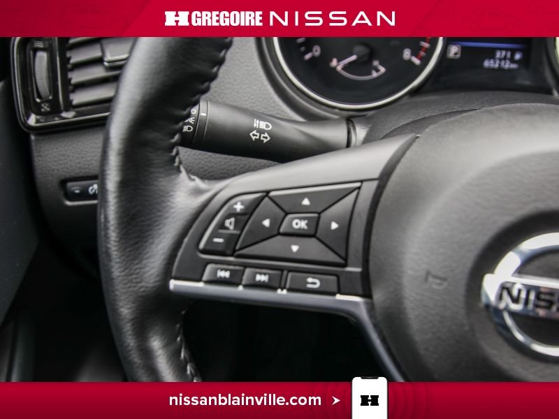 2022 Nissan Qashqai Red Laval - photo #17