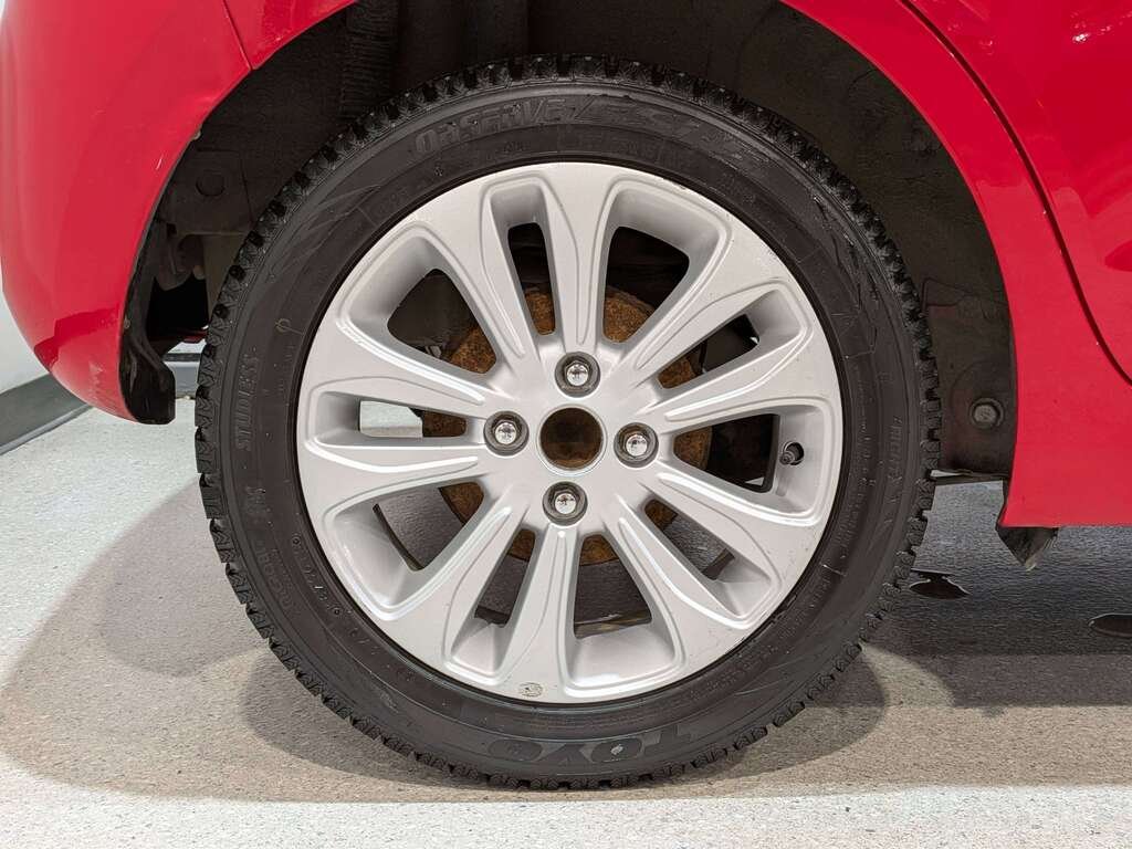Chevrolet Spark 2018 Rouge Val-David - photo #21
