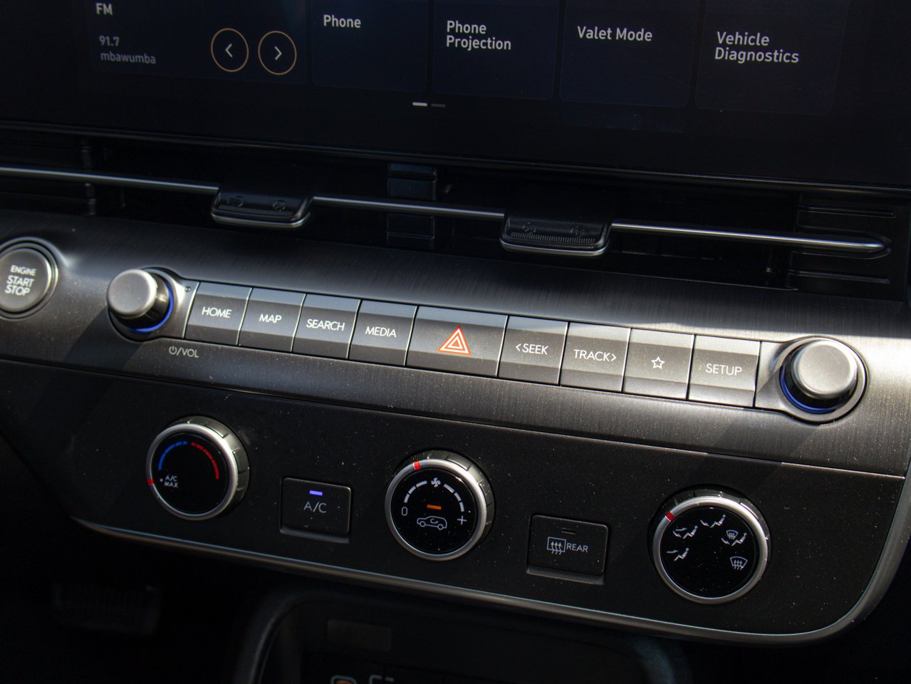 2024 Hyundai Kona 2.0L Preferred AWD Grey Sherwood Park - photo #26
