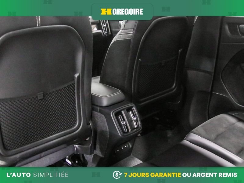 Volvo XC40 821529 | R-Design AWD AUTO AC CUIR TOIT NAV MAGS CAM RECUL 2021 Blanc Laval - photo #26
