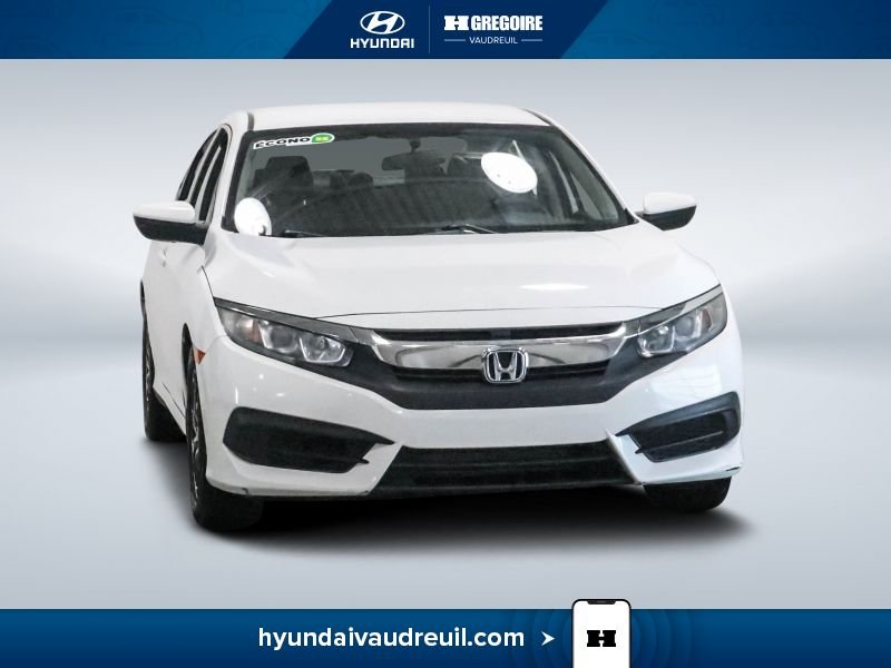 2018 Honda Civic White Blainville - photo #0