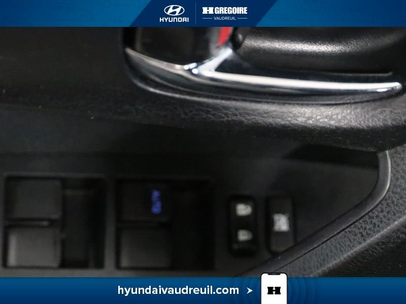 Toyota Corolla 2018 Bleu Saint-Eustache - photo #16