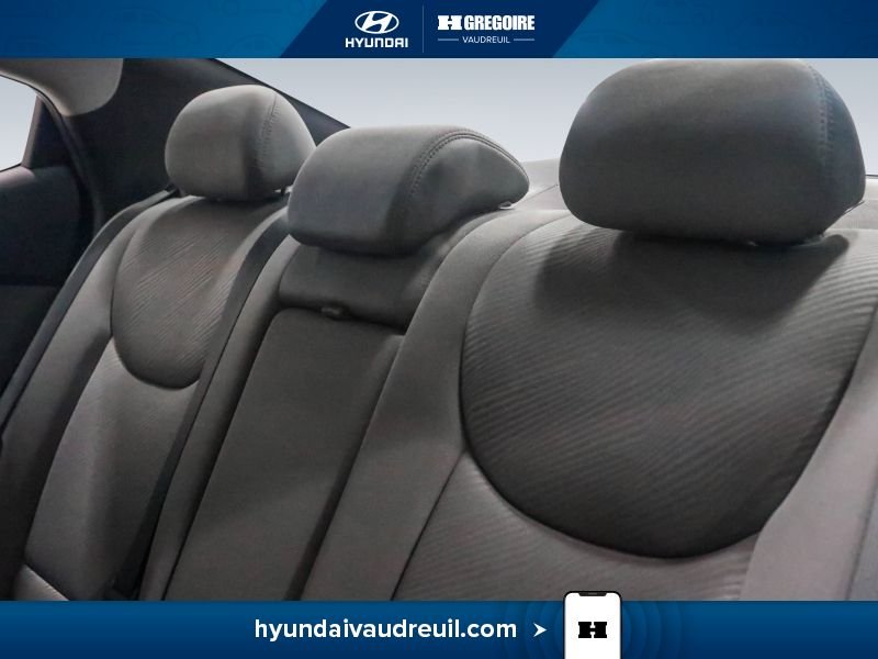 2013 Hyundai Elantra Grey Laval - photo #18