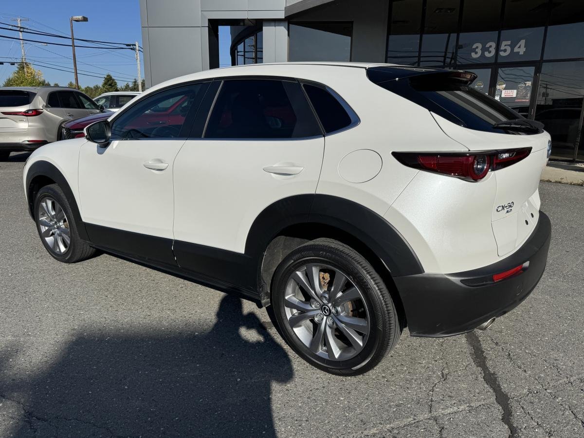 2023 Mazda CX-30 White Lac Mégantic - photo #2