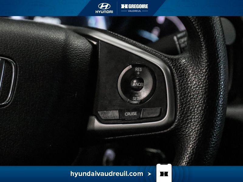 2018 Honda Civic White Blainville - photo #21
