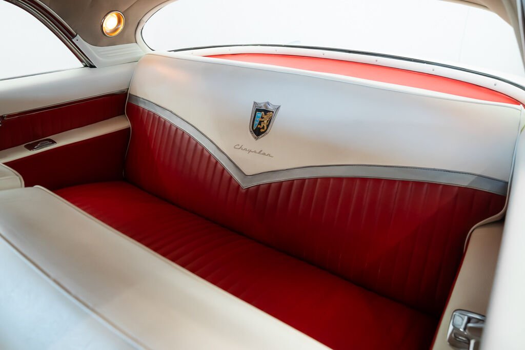 Chrysler New Yorker PRIX IN USD St.Regis | CAR IN MILES 1955 Rouge Montréal - photo #17
