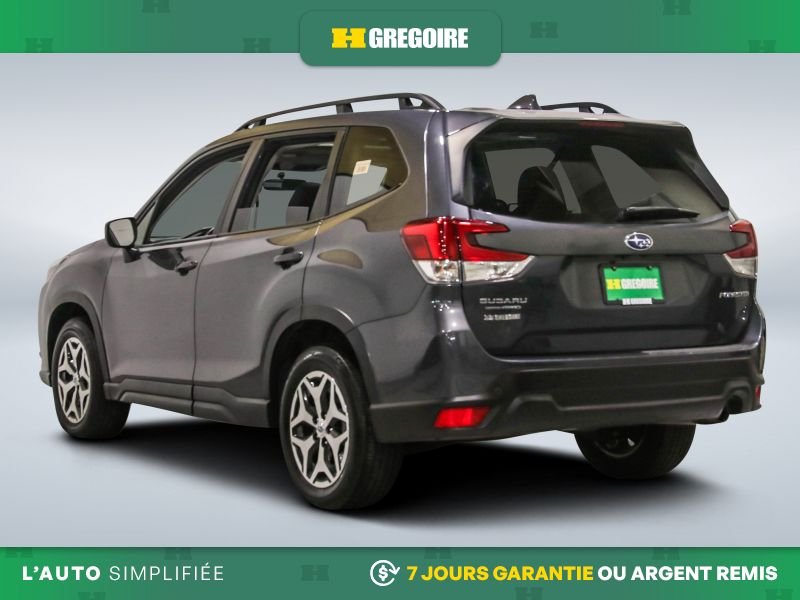 2023 Subaru Forester Grey Saint-Eustache - photo #5