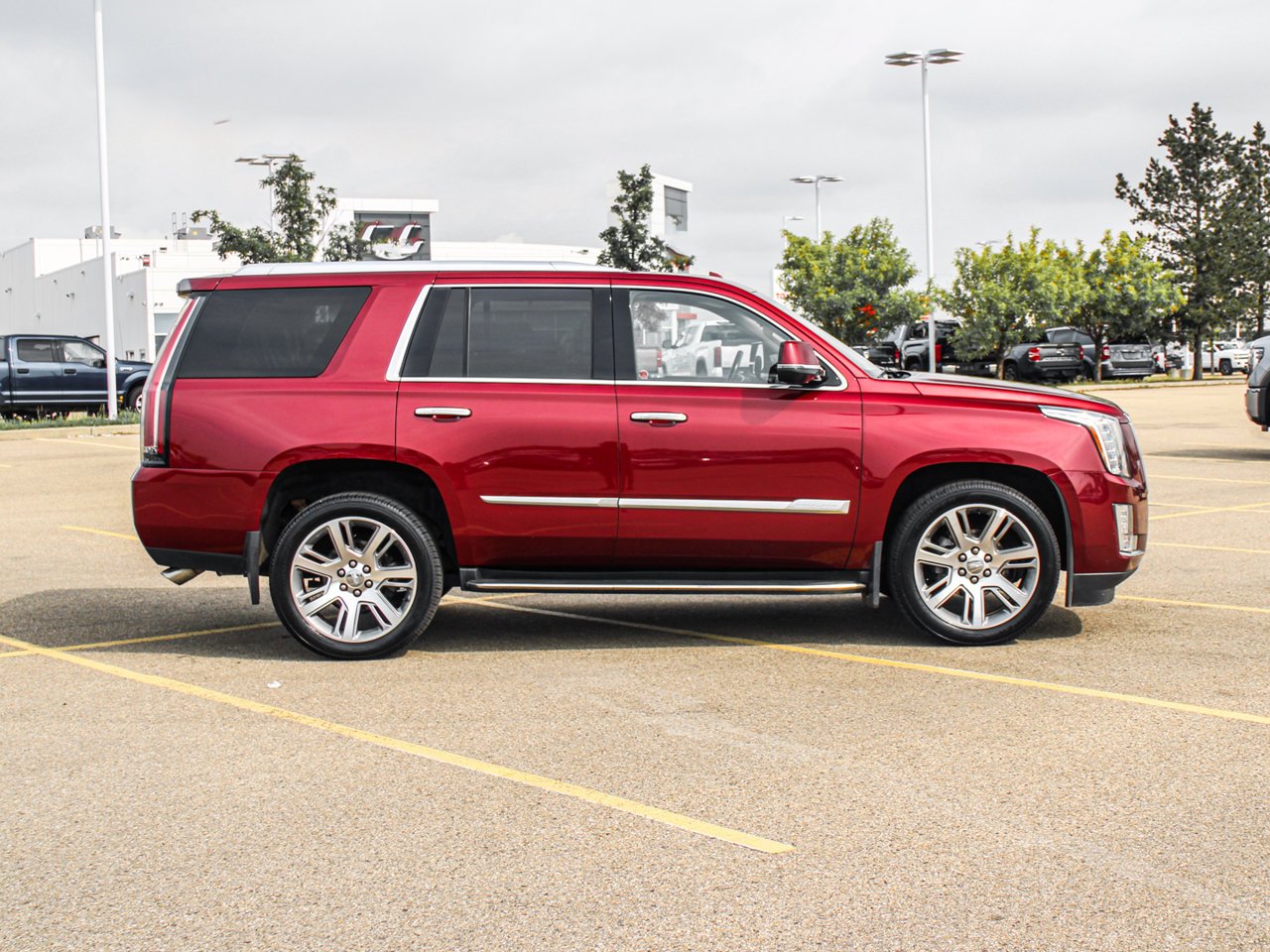 2016 Cadillac Escalade 4WD 4dr Premium Collection Red Passion Sherwood Park - photo #9