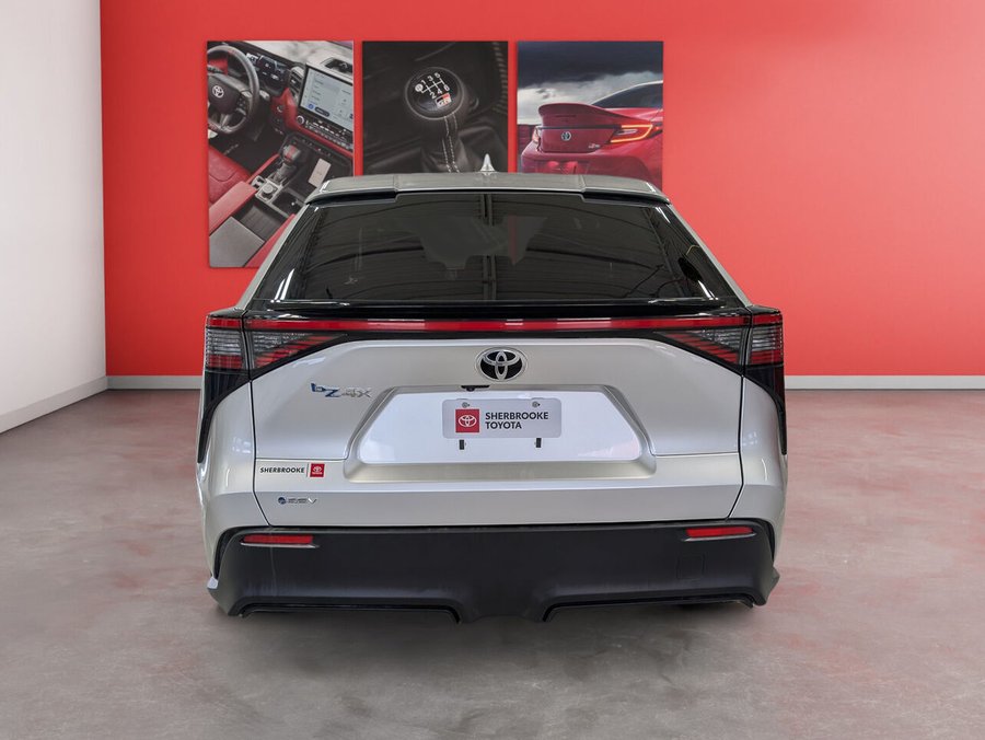 2024 Toyota bZ4X 2024 Elemental Silver