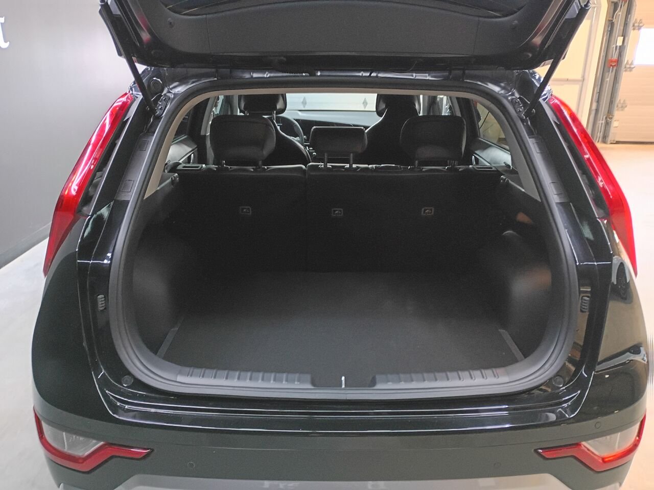 2025 Kia Niro Aurora Black Pearl Blainville - photo #13