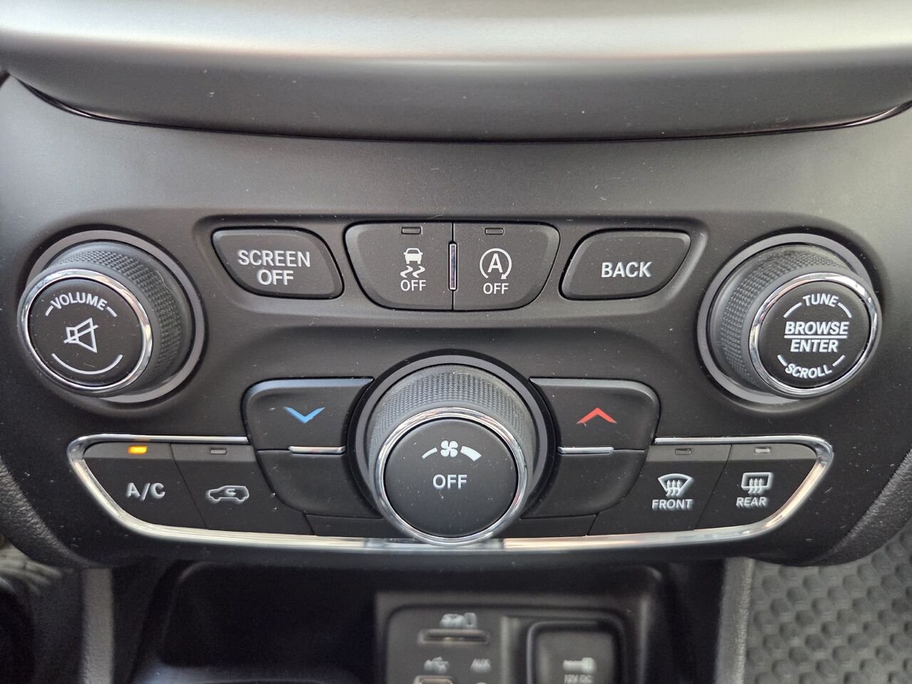 2018 JEEP CHEROKEE Silver Amos - photo #18
