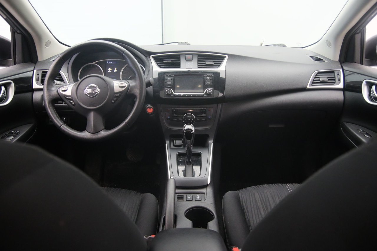 Nissan Sentra SV 2018 Gris Baie-Comeau - photo #10