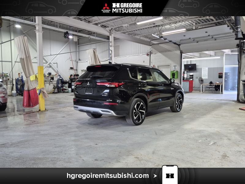 2023 Mitsubishi Outlander Plug-In Hybrid Black Saint-Eustache - photo #8