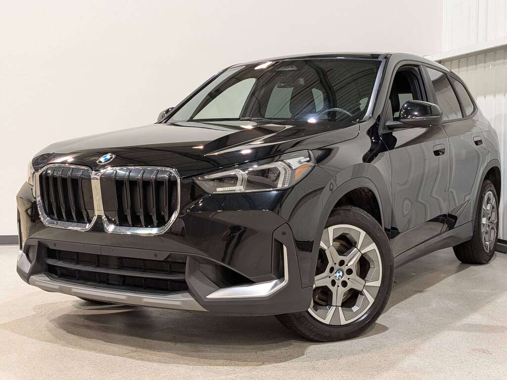 2023 BMW X1 xDrive28i Sports Activity Vehicle Black Val-David - photo #0