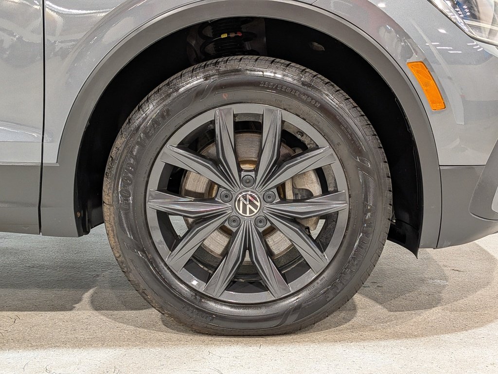 Volkswagen Tiguan Comfortline 4MOTION 2024 Gris Val-David - photo #8
