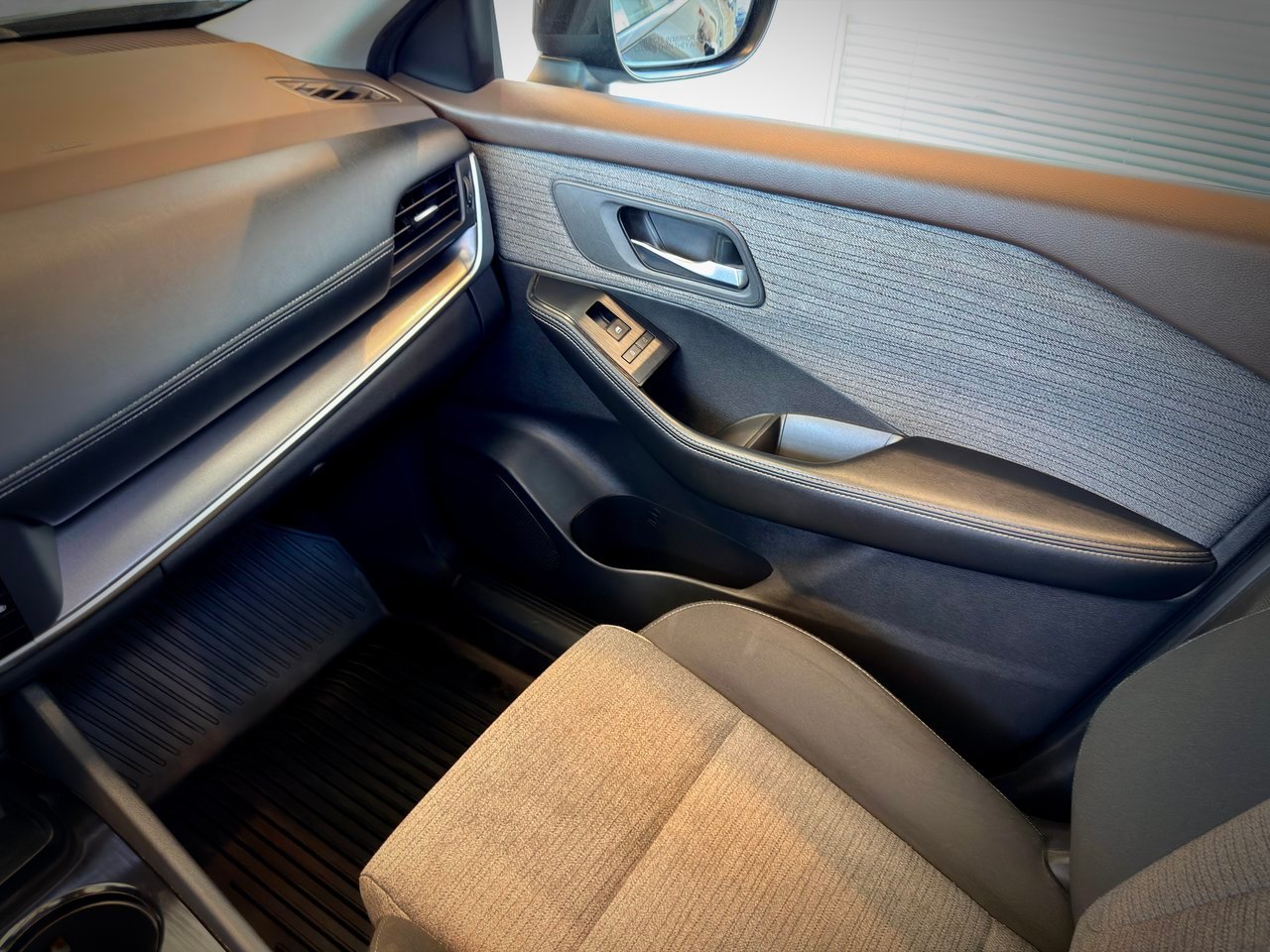 2023 Nissan Rogue Black Notre-Dame-des-Prairies - photo #20