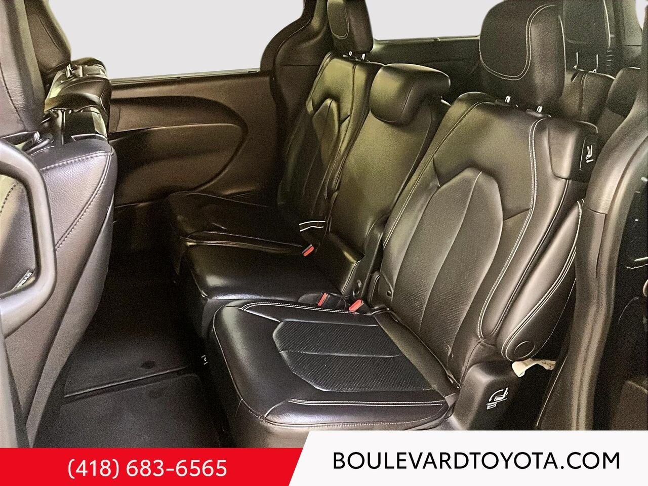2022 Chrysler Pacifica 100232A-096 | TOURING Black Québec - photo #18