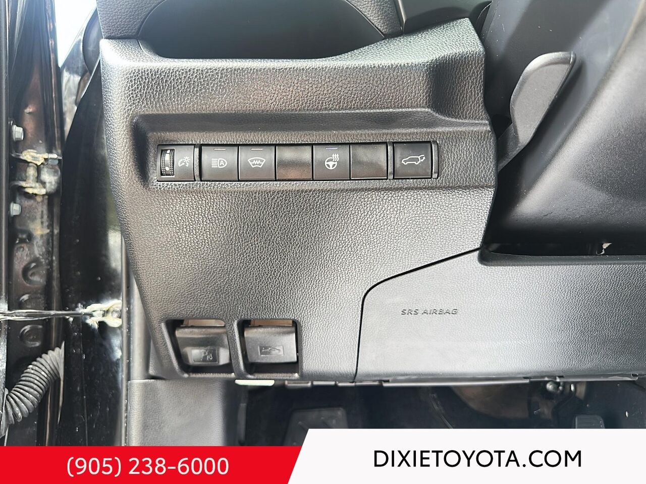 2024 Toyota RAV4 TRAIL AWD / HEATED SEATS / LEATHER SURFACE / MOONROOF / ALLOY WHEELS / CARPLAY AND ANDROID AUTO Black Mississauga - photo #13