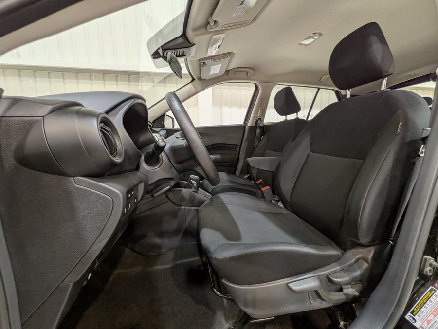 2024 Nissan Kicks Black