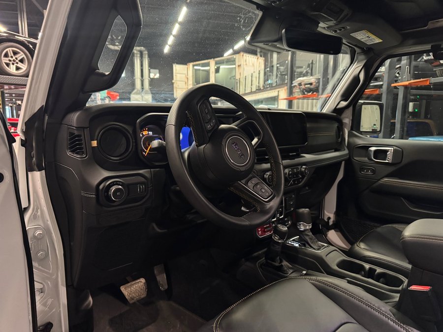 2024 Jeep Wrangler 2024 White